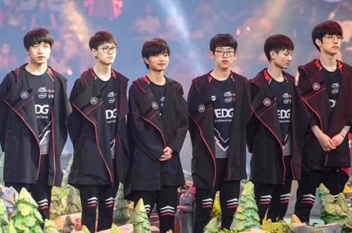 也是球员们 也是球员们