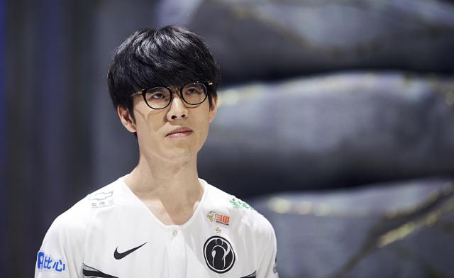 代他心中对 代他心中对